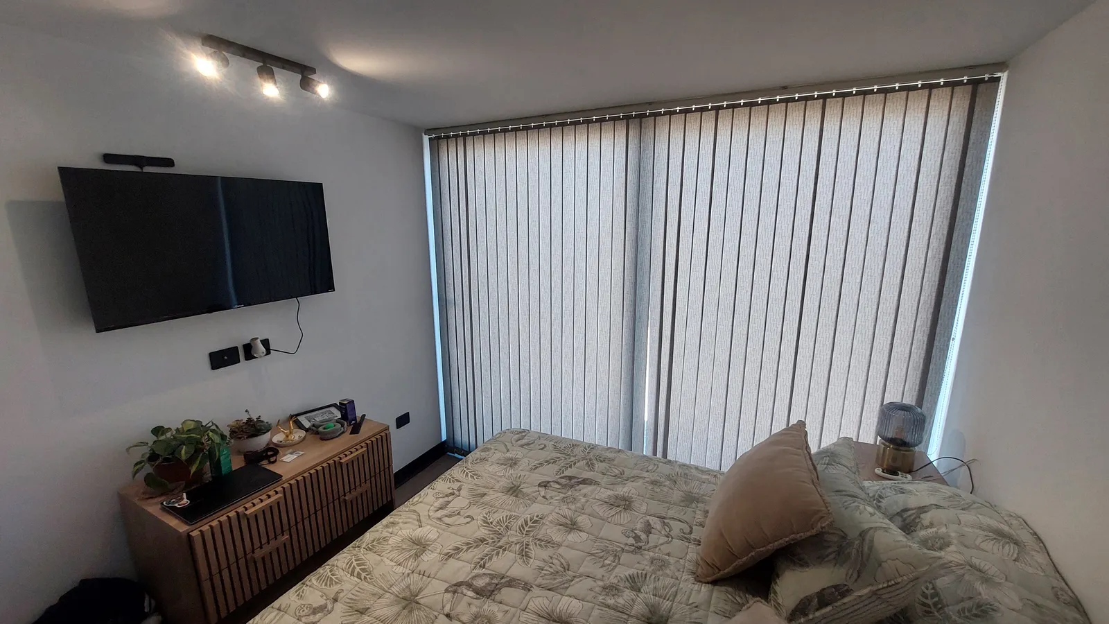 Cortina Vertical — proyecto Terrallet
